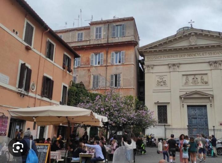 Central Apartment In Trastevere Rome Extérieur photo